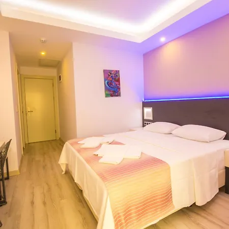 Sapphire Hotel