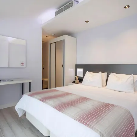 Hotel Sapphire 2*