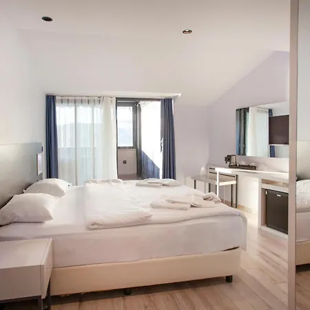 Hotel Sapphire