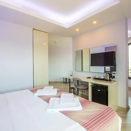 Sapphire فندق 4*