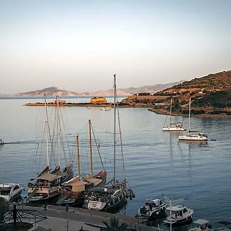 Sapphire Hotel 4*